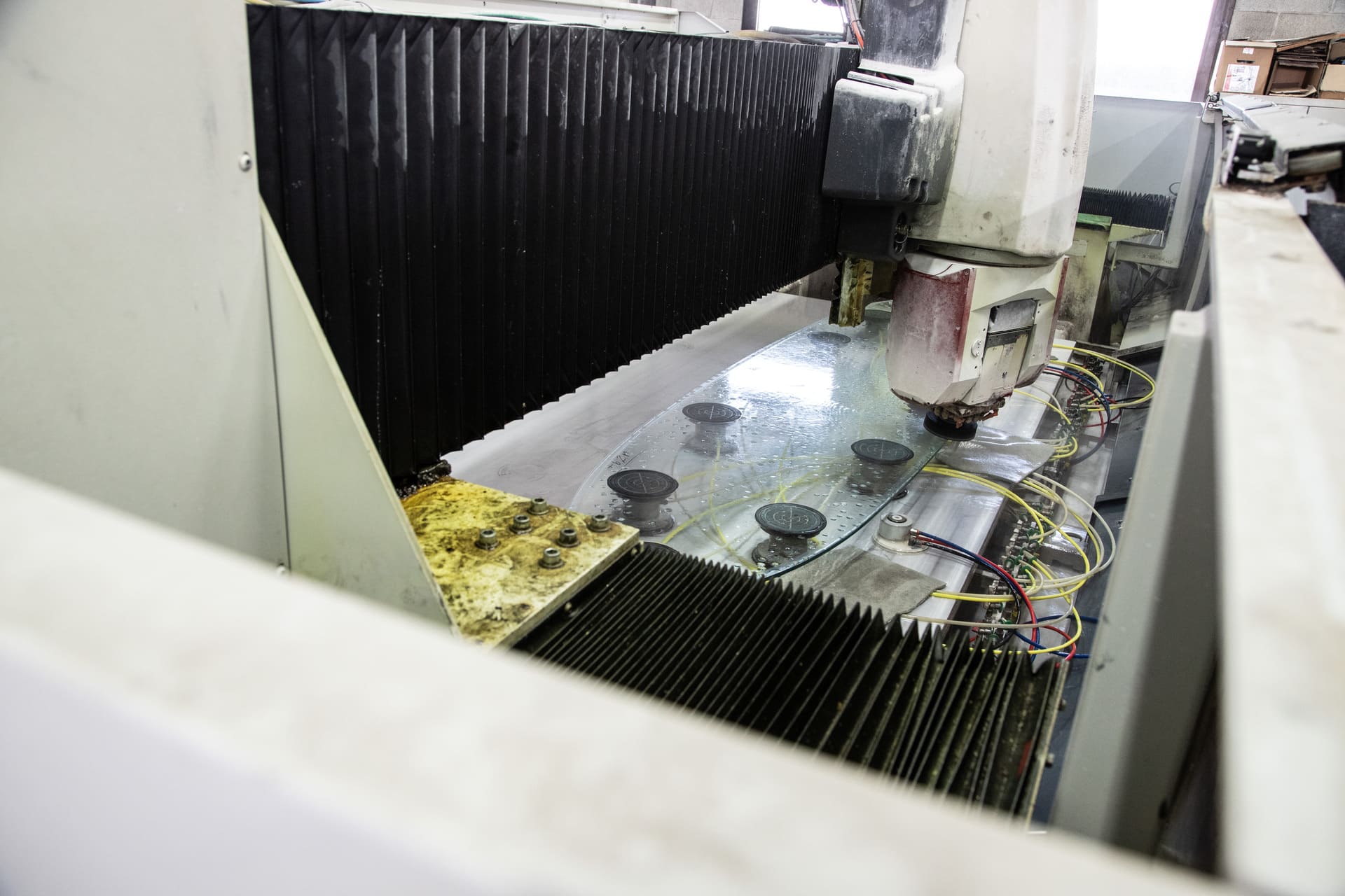 lavorazione vetro cislago